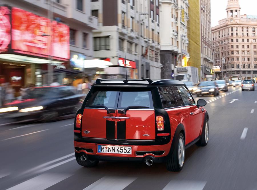  Mini Cooper JCW Clubman 2009 года  (фото 25 из 41)